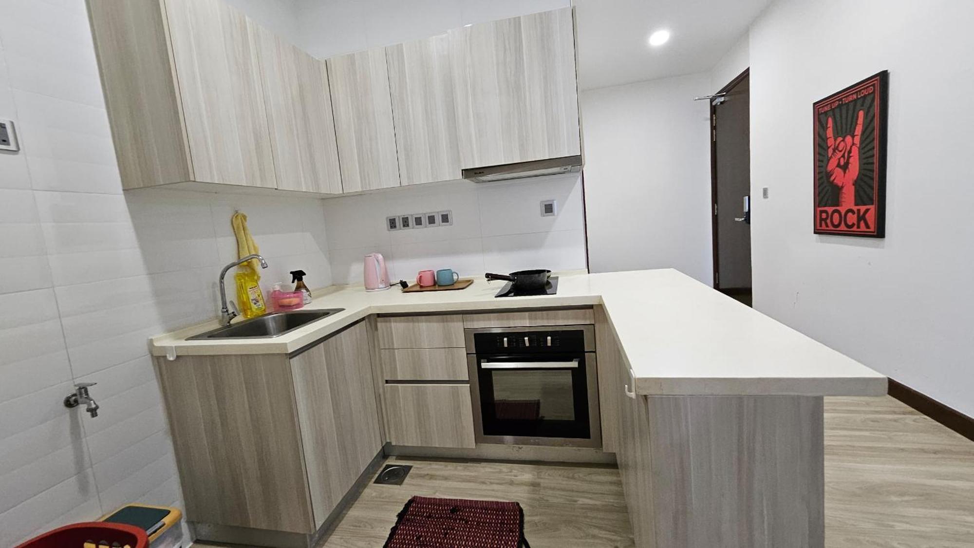 ג'והור בהרו Paragon Suites Studios With Private Jacuzzi Near Ciq Rts מראה חיצוני תמונה