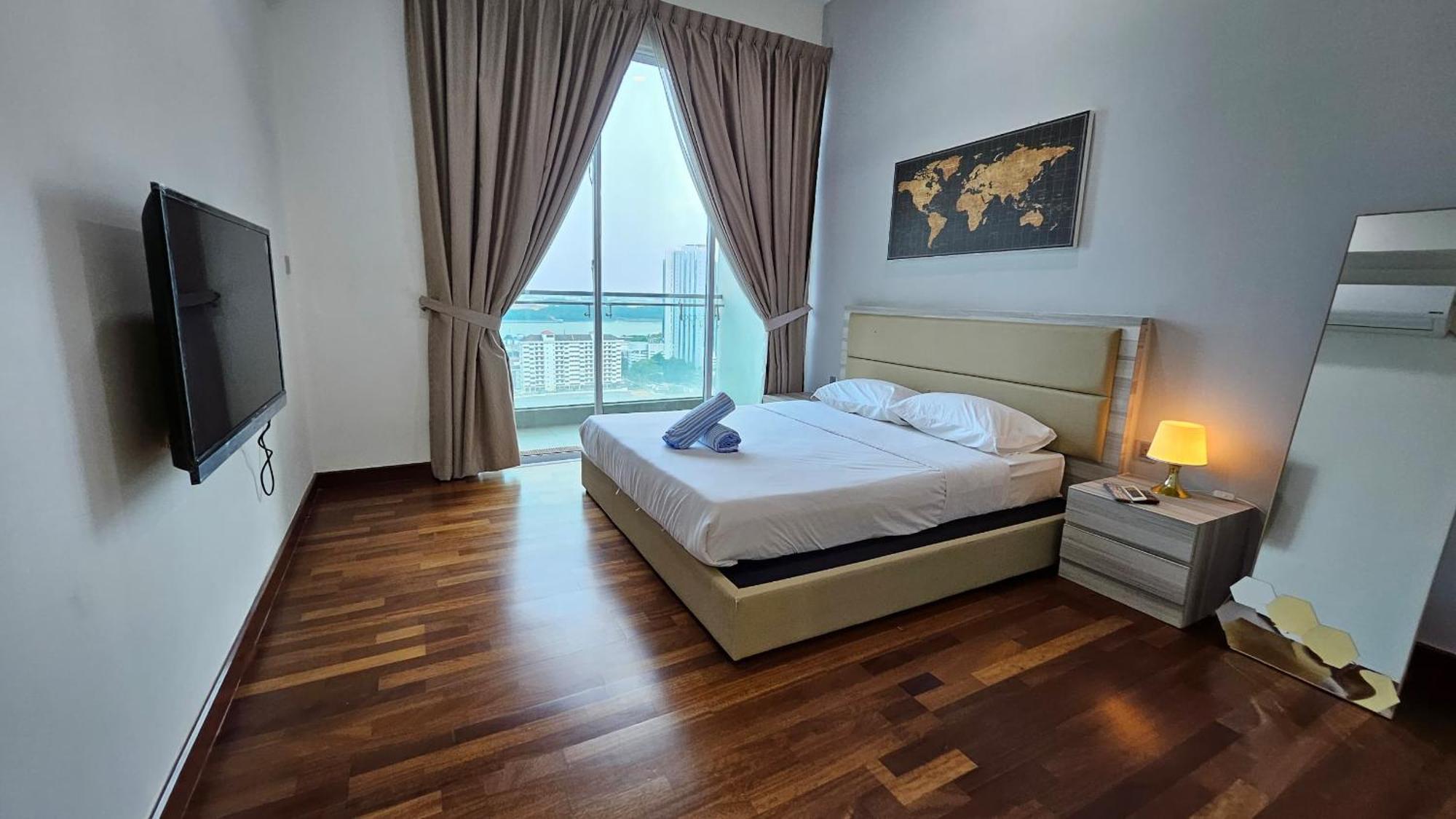 ג'והור בהרו Paragon Suites Studios With Private Jacuzzi Near Ciq Rts מראה חיצוני תמונה