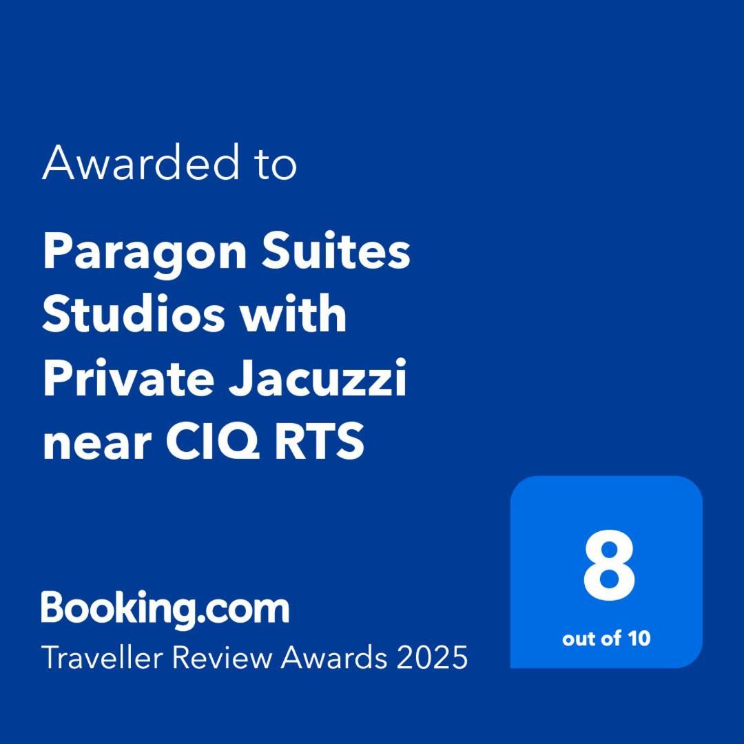 ג'והור בהרו Paragon Suites Studios With Private Jacuzzi Near Ciq Rts מראה חיצוני תמונה